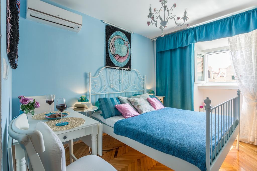 Main Central Square Guest House Дубровник Экстерьер фото